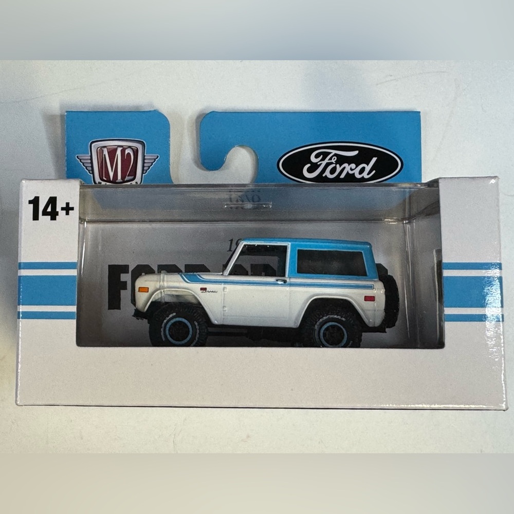 M2 Machines 1976 FORD BRONCO